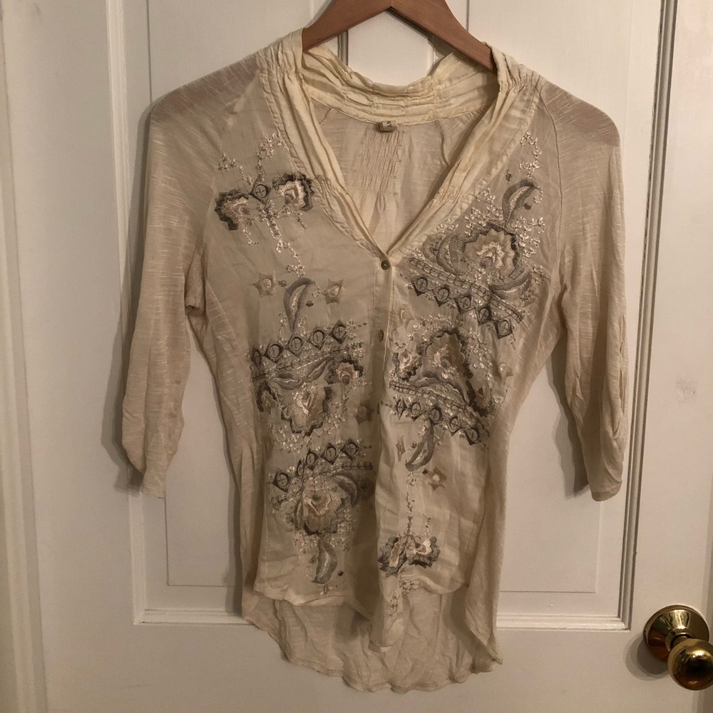 EUC Tiny Anthropologie Button Down Top